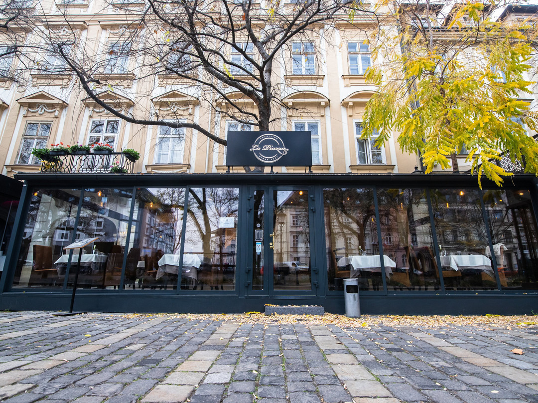 La Piazza Restaurant
