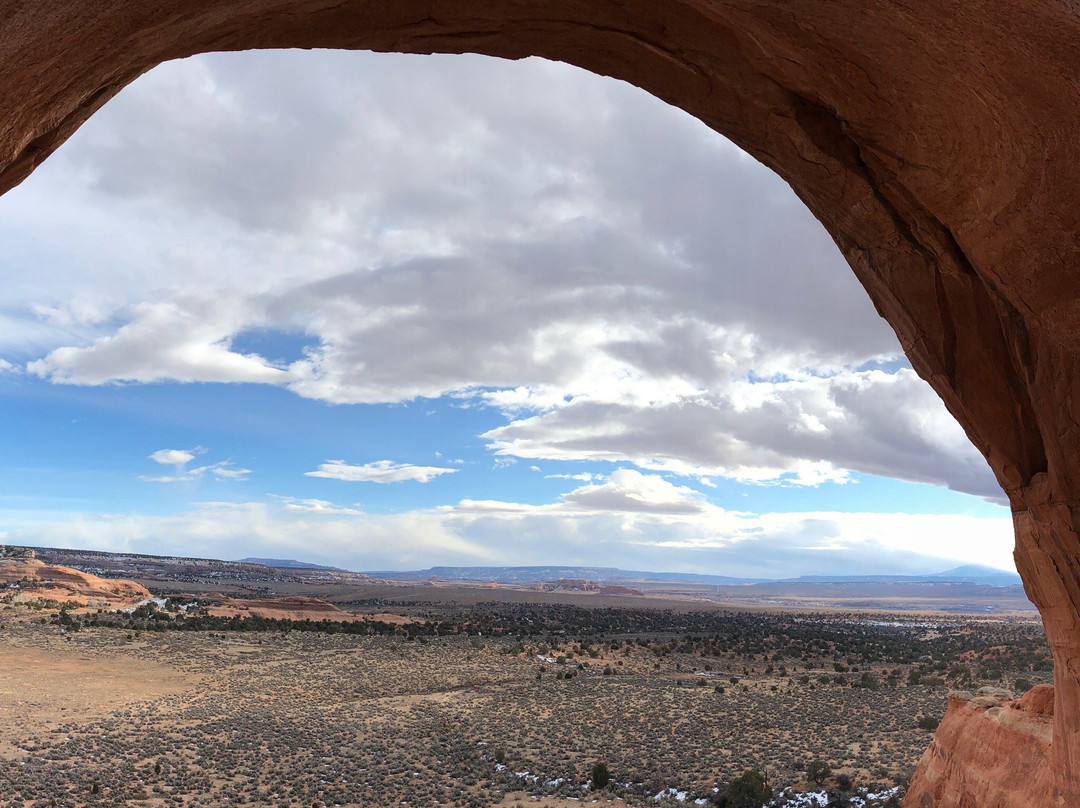 Looking Glass Arch-莫阿布必去景点