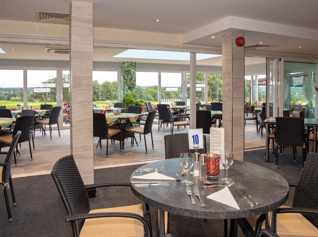 Dudsbury Golf Club, Hotel & Spa主图