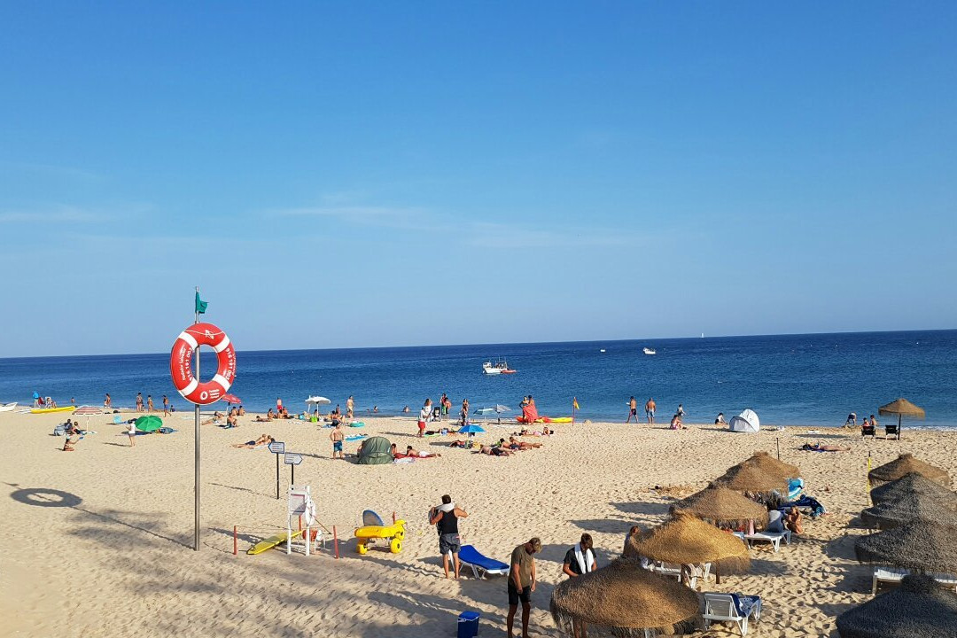 Hotel Residencial Salema主图