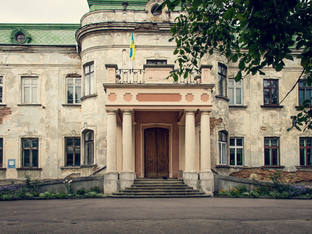 Palace Plotskikh-Chervonohrad必去景点