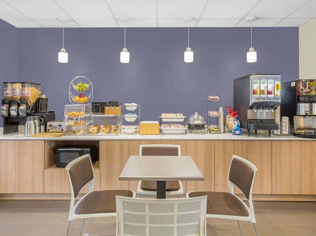 Microtel Inn & Suites by Wyndham Bentonville主图