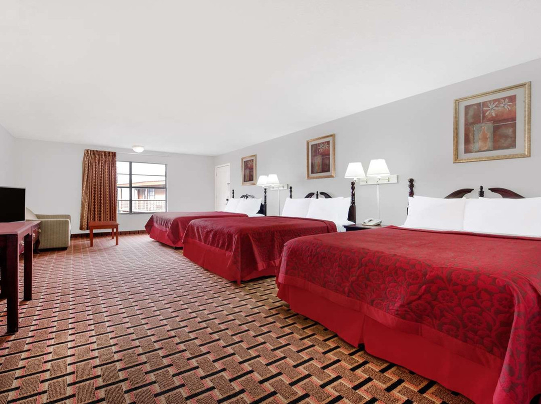 Days Inn Vernon主图