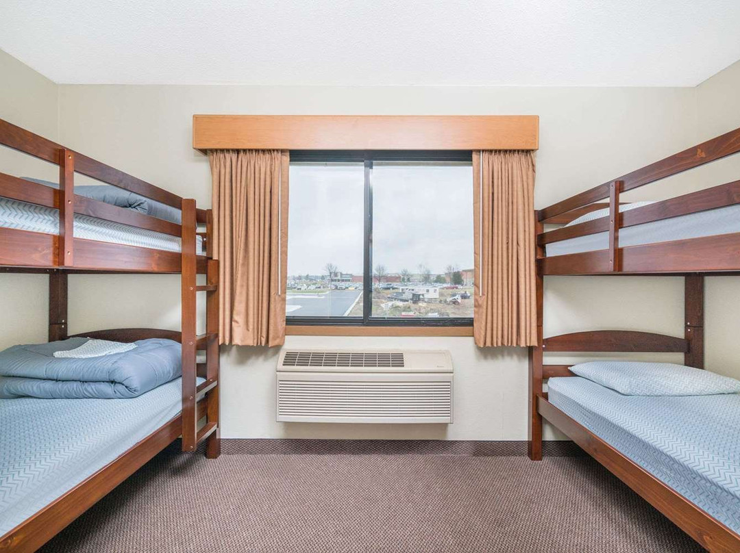 Days Inn & Suites by Wyndham Baxter Brainerd Area主图