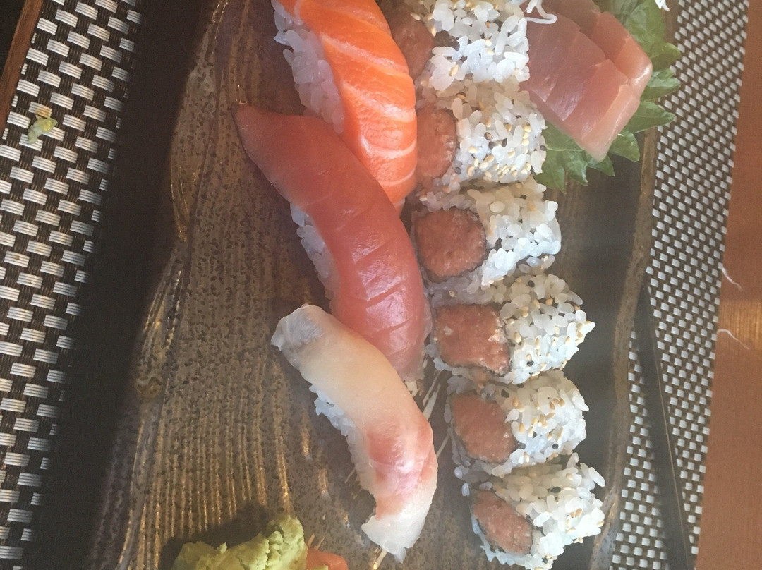 Sumo Sushi & Hibachi Grill