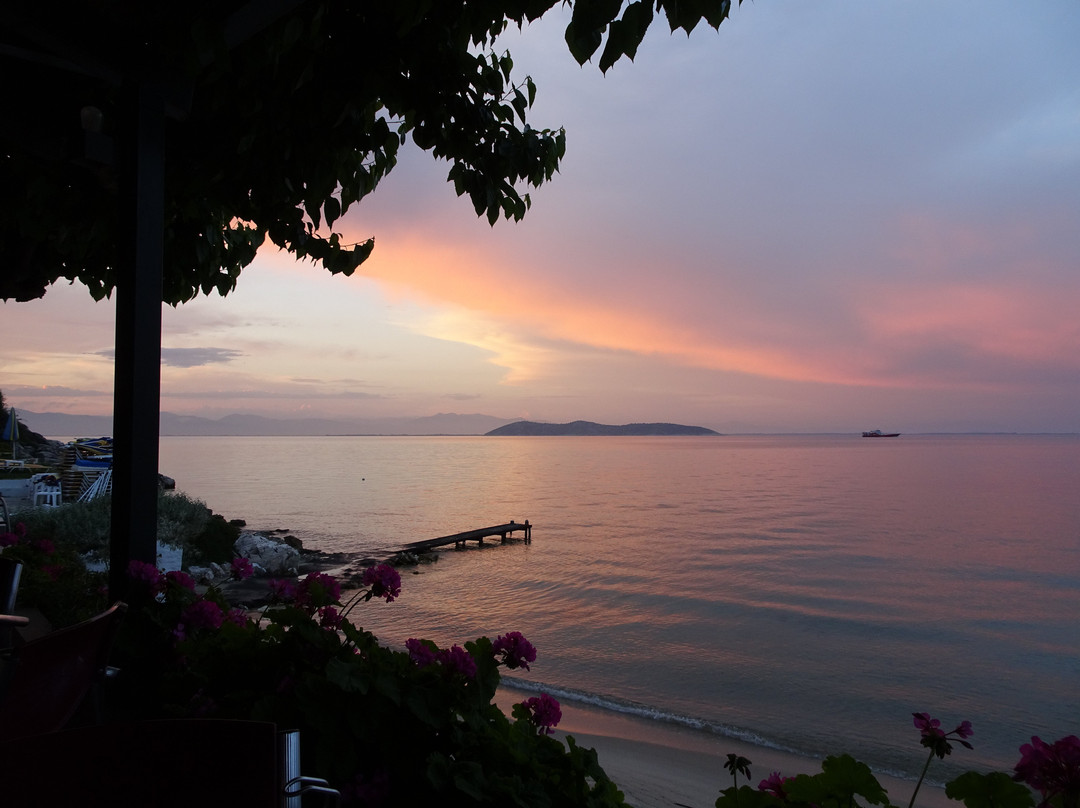 Nisteri Beach-Thassos Town (Limenas)必去景点