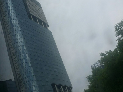 绿地中心紫峰购物广场-南京市必去景点
