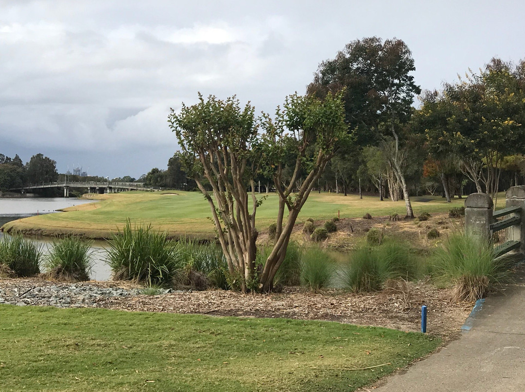 湖畔高尔夫俱乐部-冲浪者天堂必去景点
