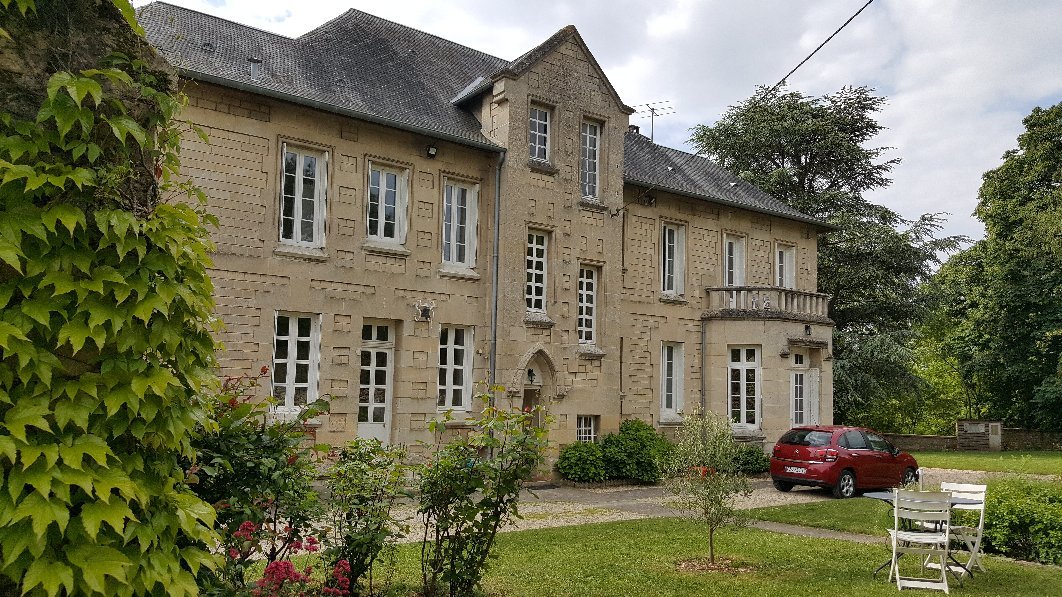 La Chambre au Chateau-官方
