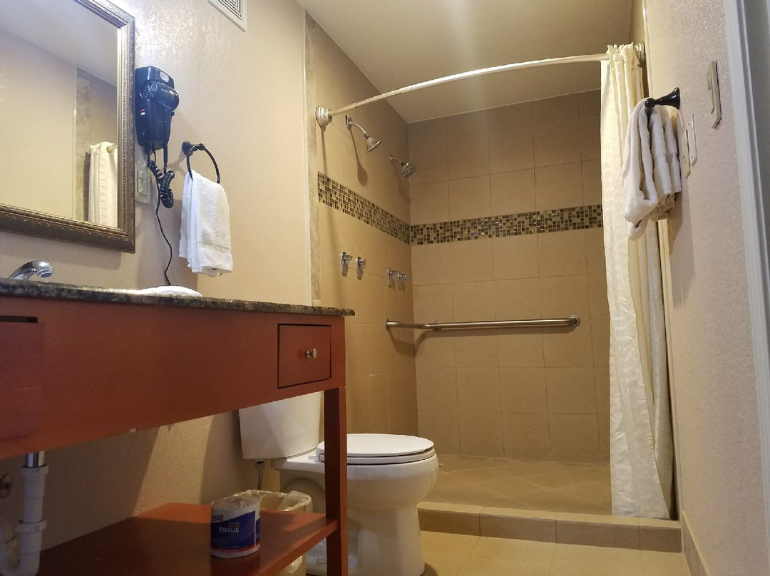 The Lodge At Russell主图