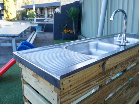 高速公路汽车旅馆主图