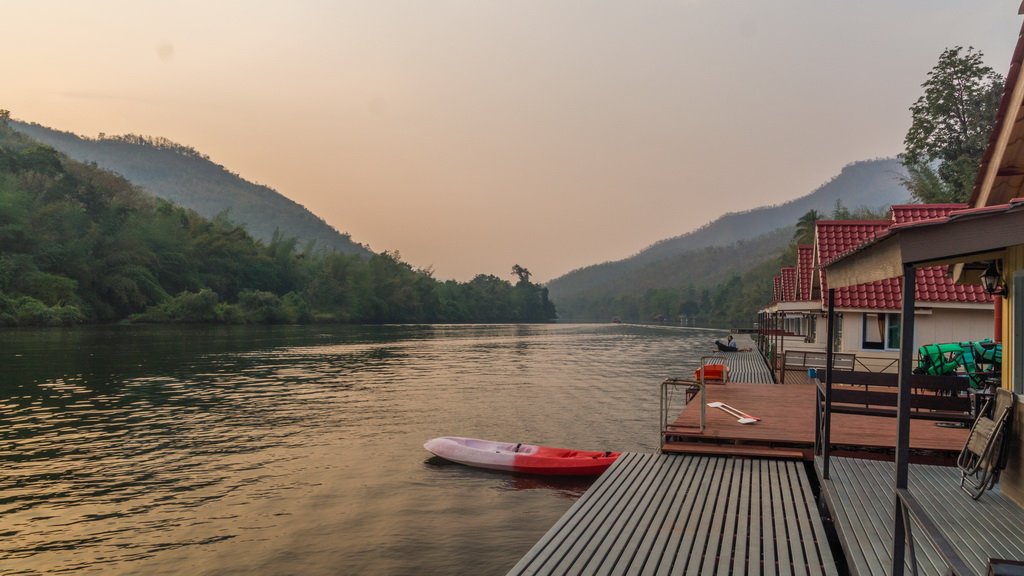 Naphatphorn Resort-浴室