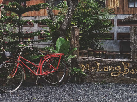 Mr. Long Hostel And Bar-奥南必去景点
