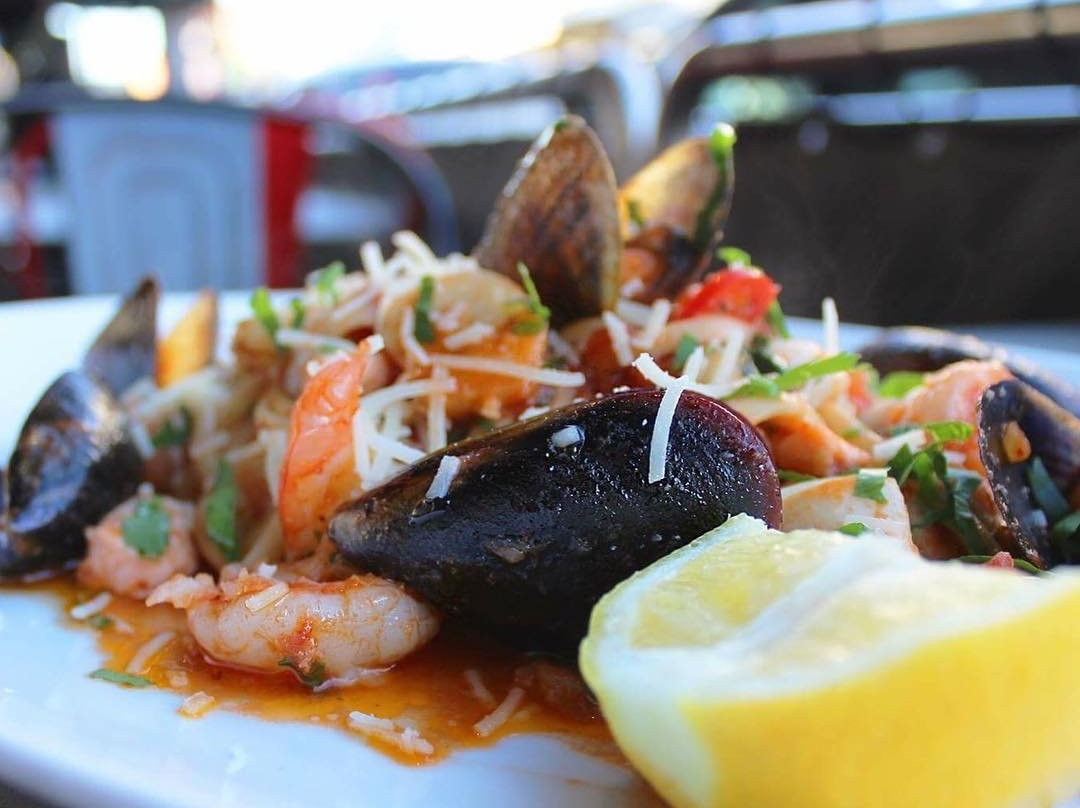 Georges Restaurant Bar Cafe