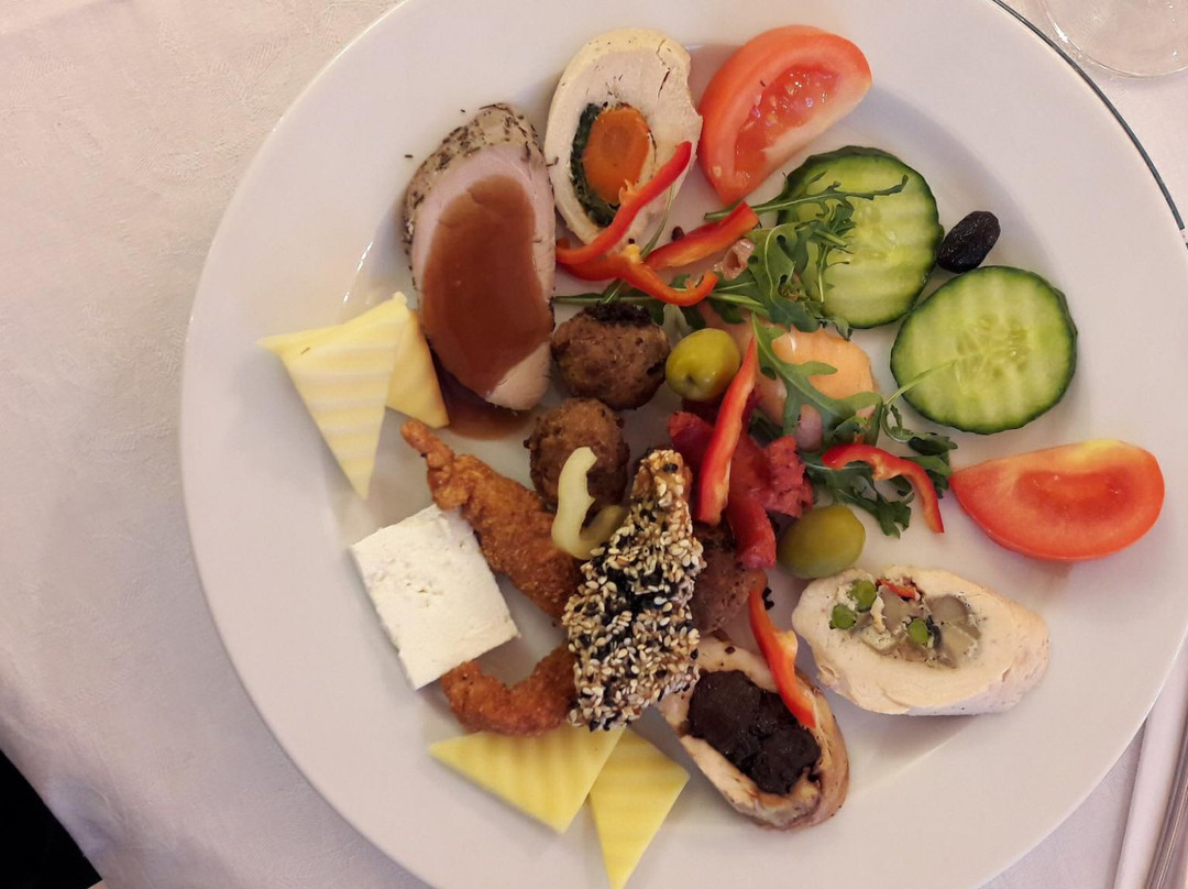 Curtea Bavareza主图