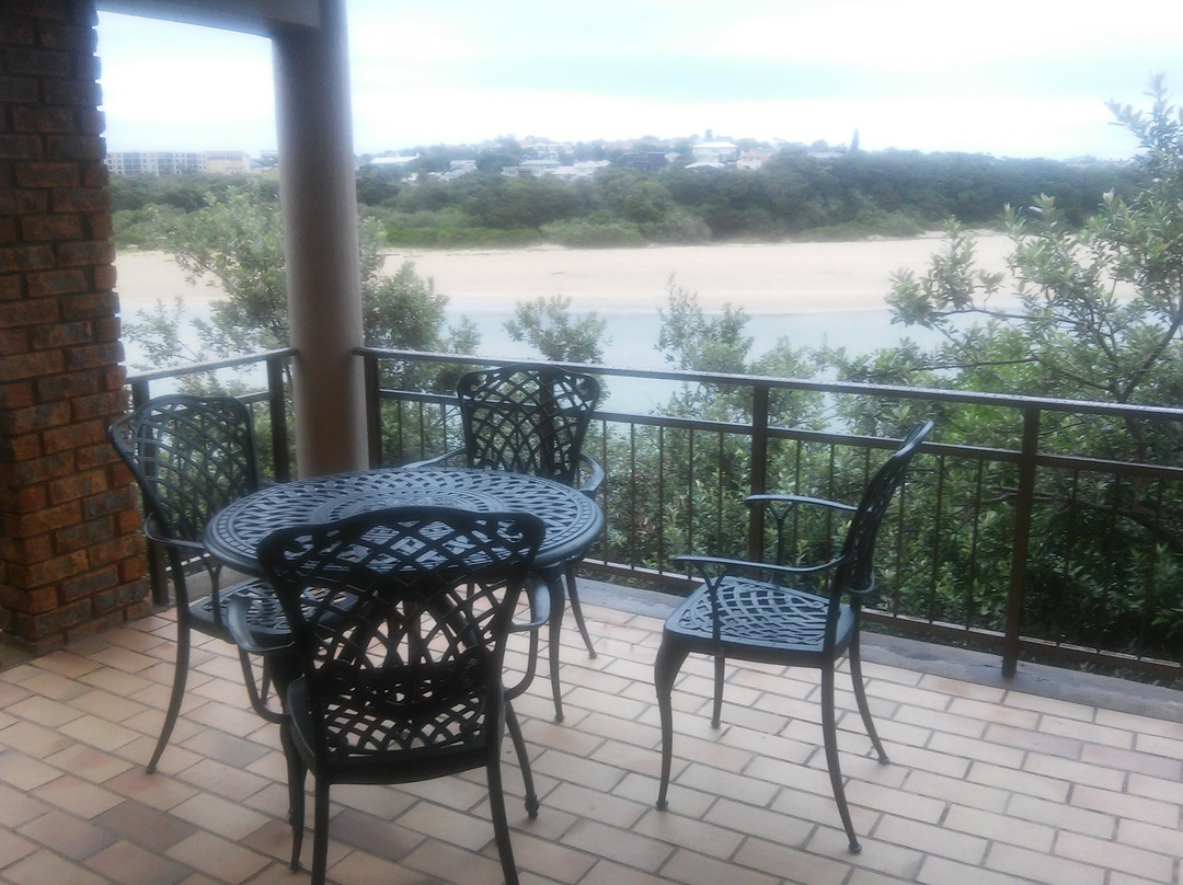 Blue Lagoon Hotel & Conference Centre主图