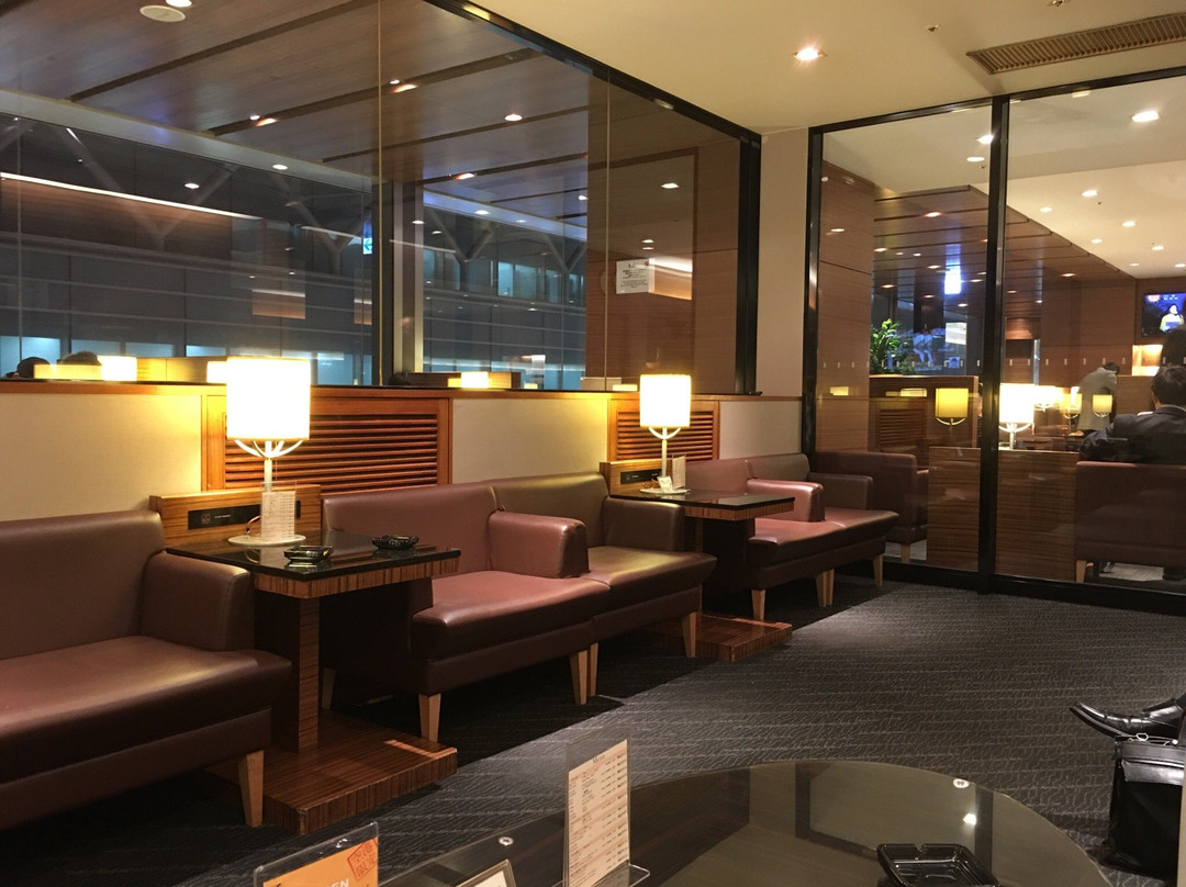 Haneda Tokyo International Airport Terminal2  Power Lounge Central景点图片