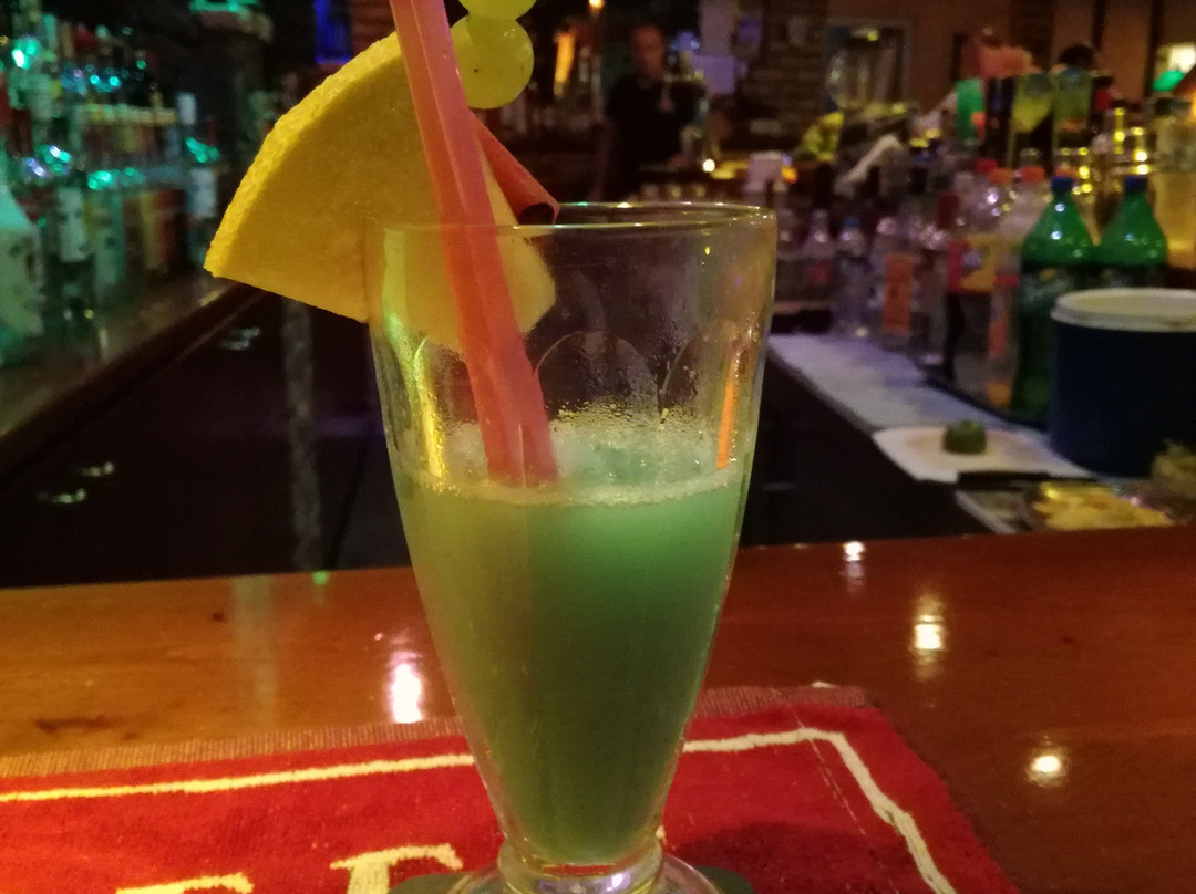 Coconut Bar-Arillas必去景点