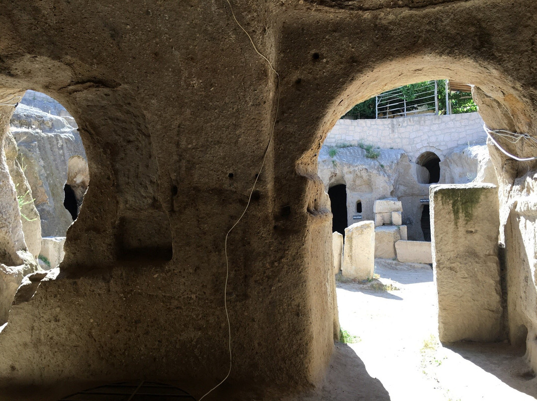 Güzelyurt旅游景点-Gaziemir Underground City