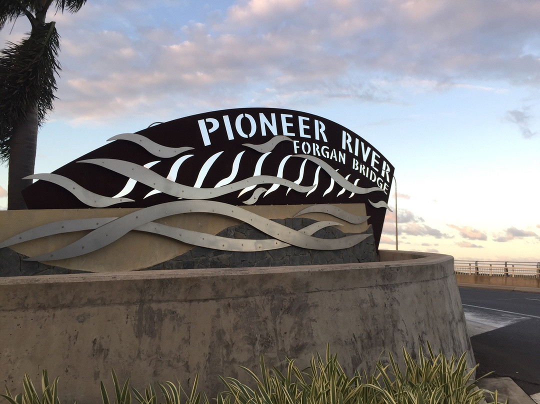 Pioneer River景点图片