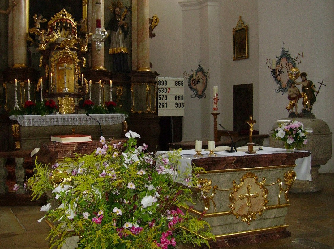 Alte Pfarrkirche-Altenstadt必去景点