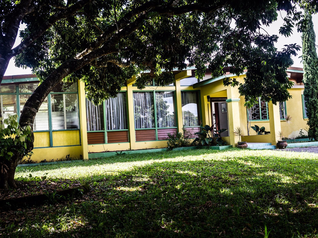 Country Home Villa & Bed & Breakfast