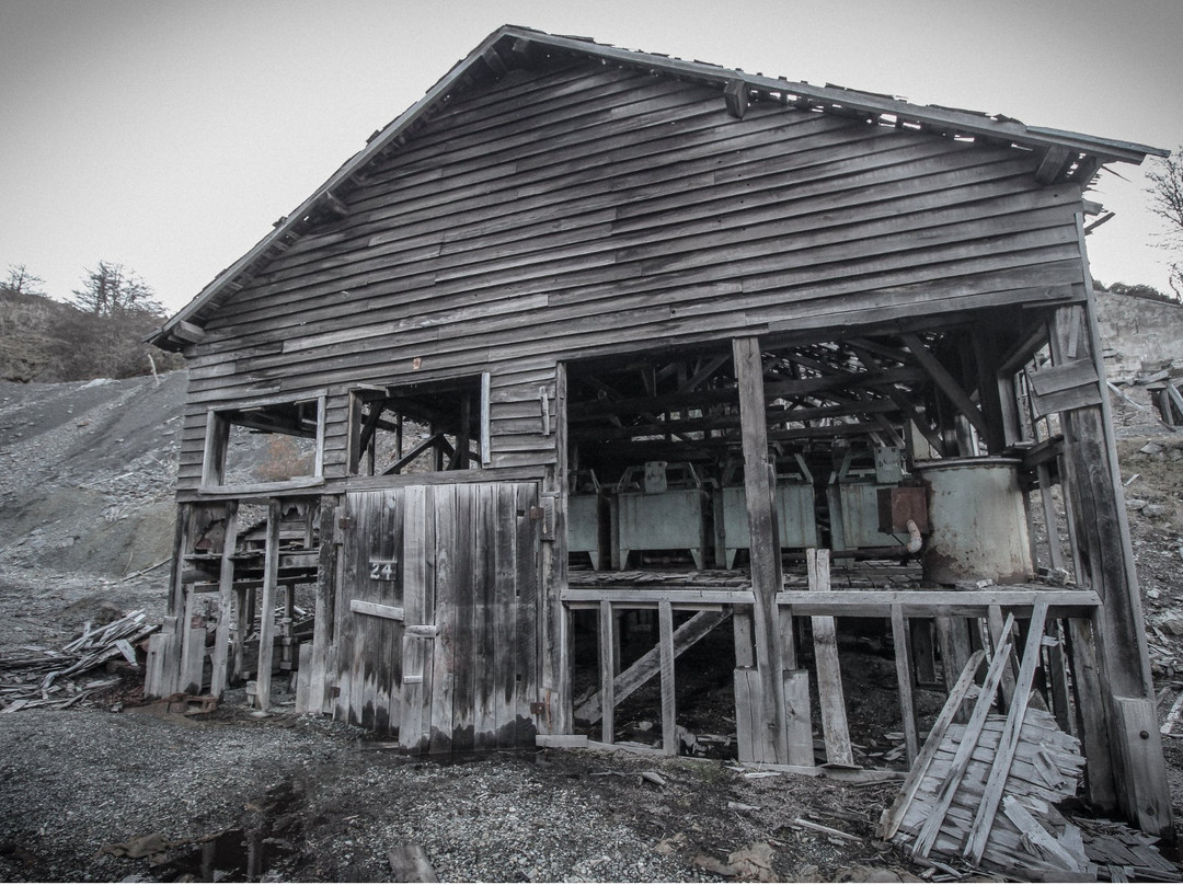 La Mina Escondida-Puerto Guadal必去景点