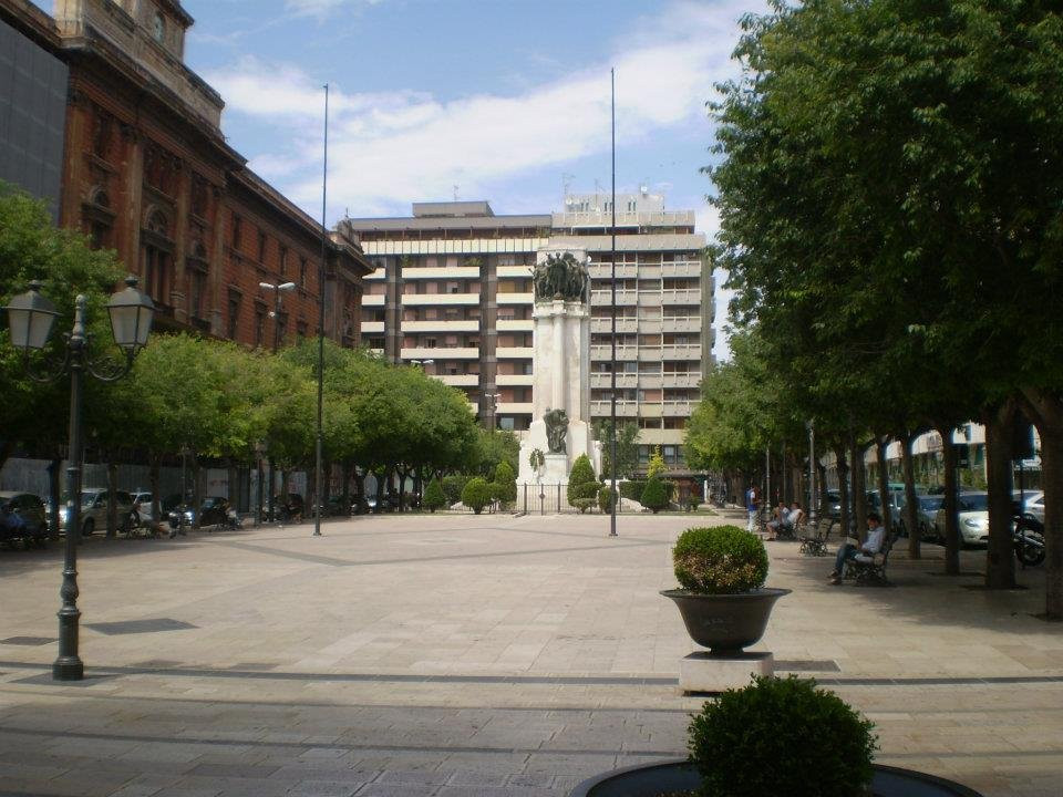 Piazza della Vittoria-塔兰托必去景点