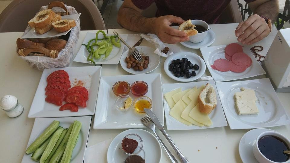 Vardaroğulları Cafe & Patisserie