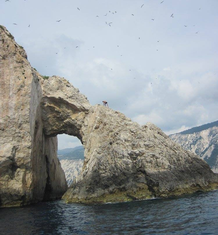 Ionian Blue Yachting-Perigiali必去景点