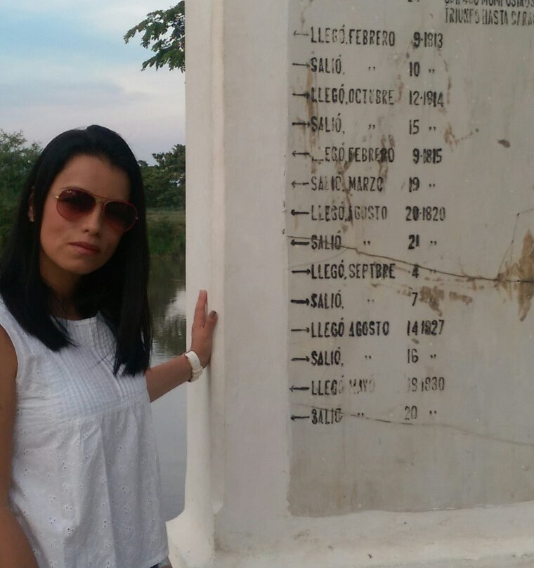 La Piedra de Bolivar-蒙波斯必去景点