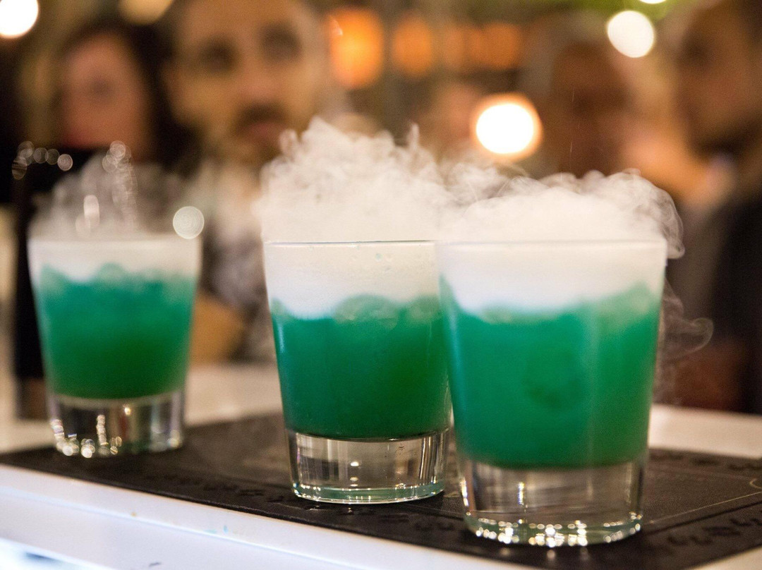 Balzan旅游景点-Molecular Fusion