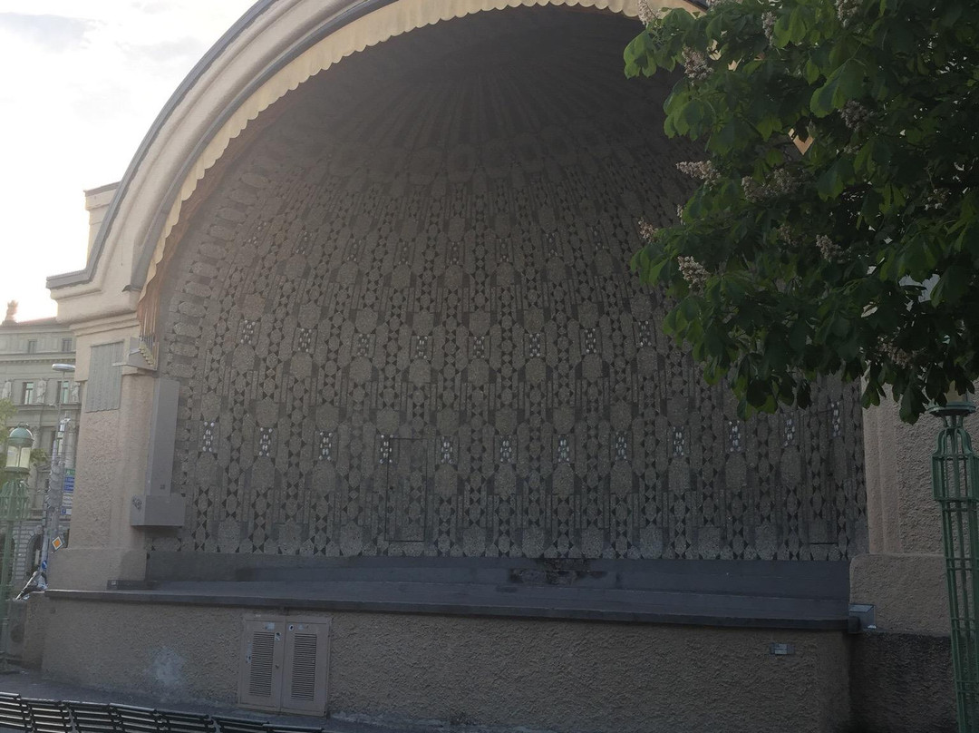 Lucerne music pavillon and Kurplatz-卢塞恩必去景点