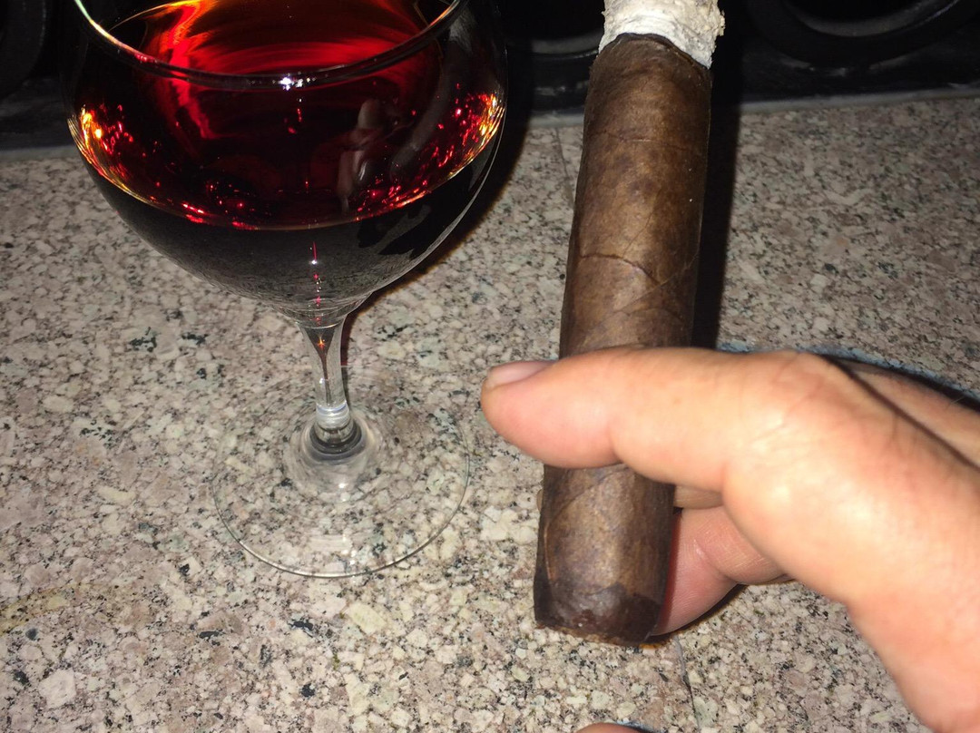 Cuban Cigar Factory-圣地亚哥必去景点