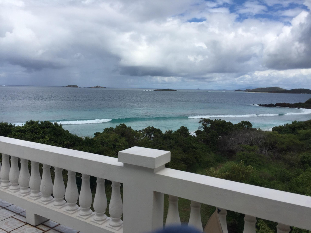 Zoni Beach House