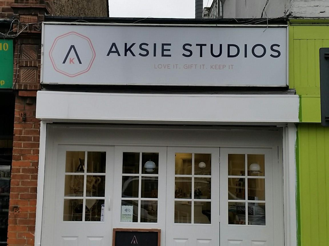 Aksie Studios景点图片