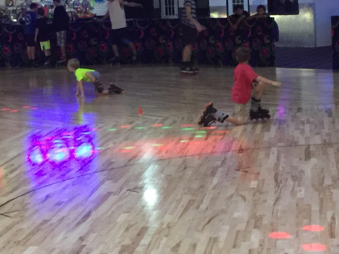 SpinNations Family Roller Skating & Event Center景点图片