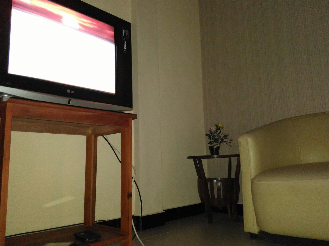 Eljie Hotel Limboto主图