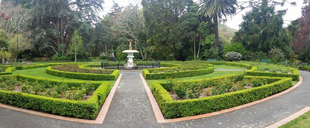 Queen's Gardens景点图片