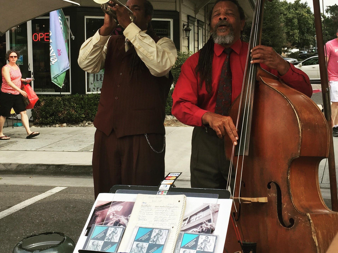 Pleasanton Farmers' Market-普莱森顿必去景点