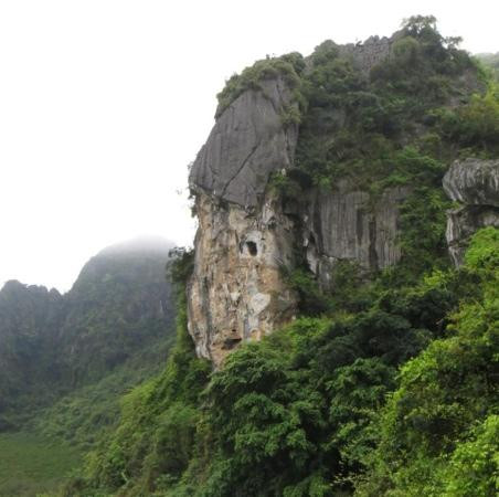 Dong Thien Cung-下龙湾必去景点