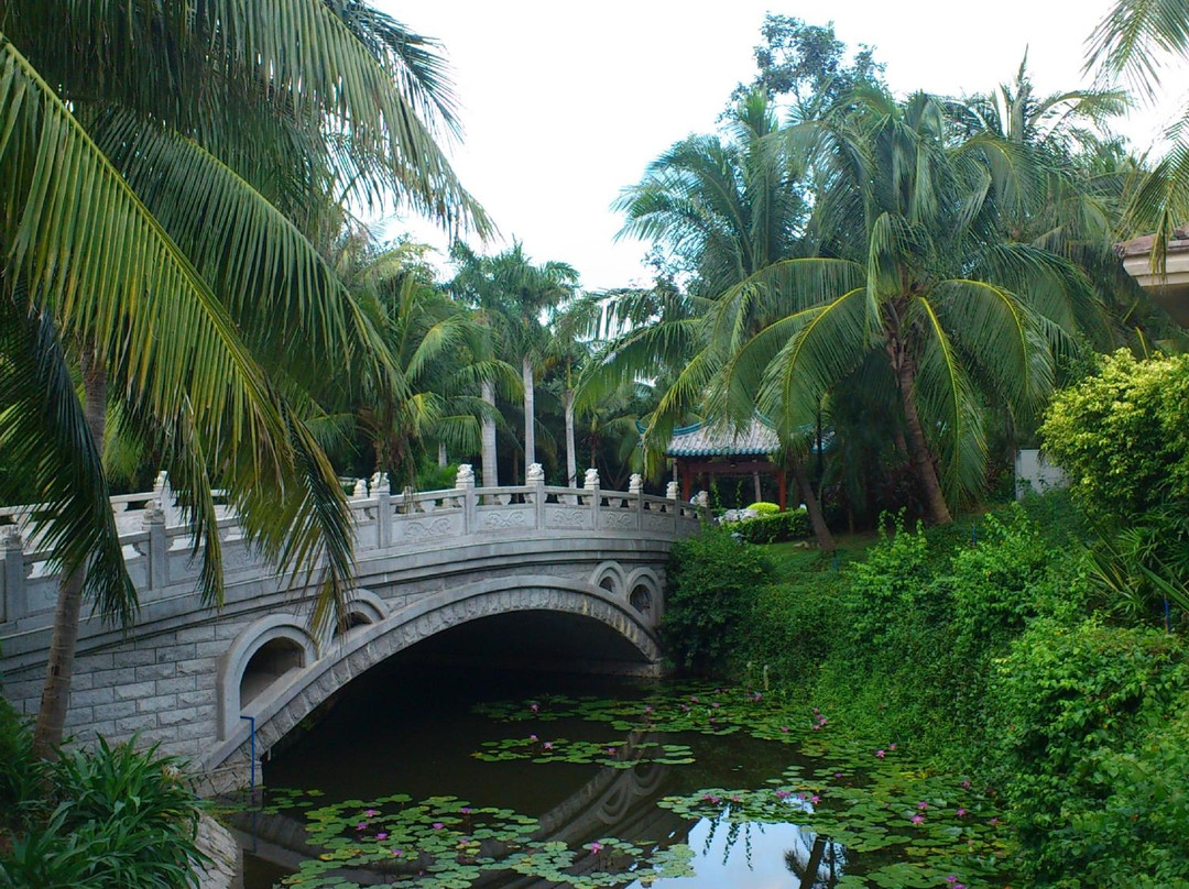 三亚亚龙湾雅高美爵酒店主图