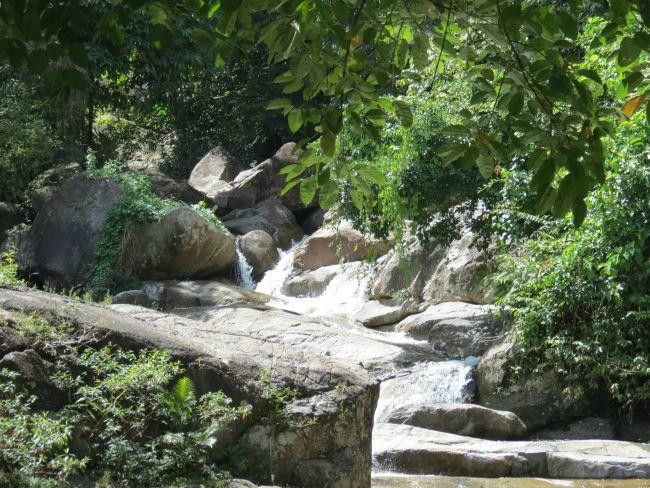 Ai Khiao Waterfall景点图片
