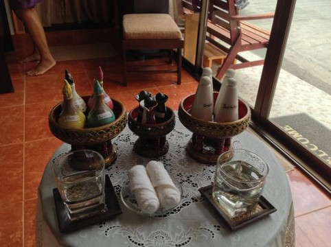 甜柠檬草按摩 -芭东海滩必去景点