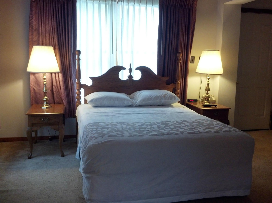 Hannibal酒店住宿-Oswego Inn