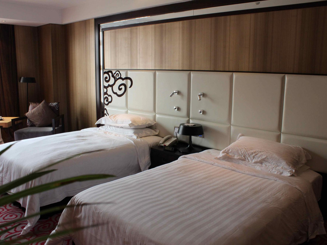 洛阳克丽司汀酒店主图