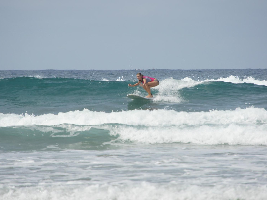 Mario Surf School-托多斯桑托斯必去景点