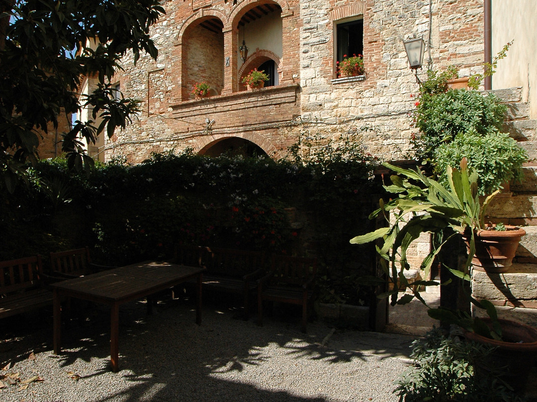 Serre di Rapolano酒店住宿-Palazzo Bizzarri