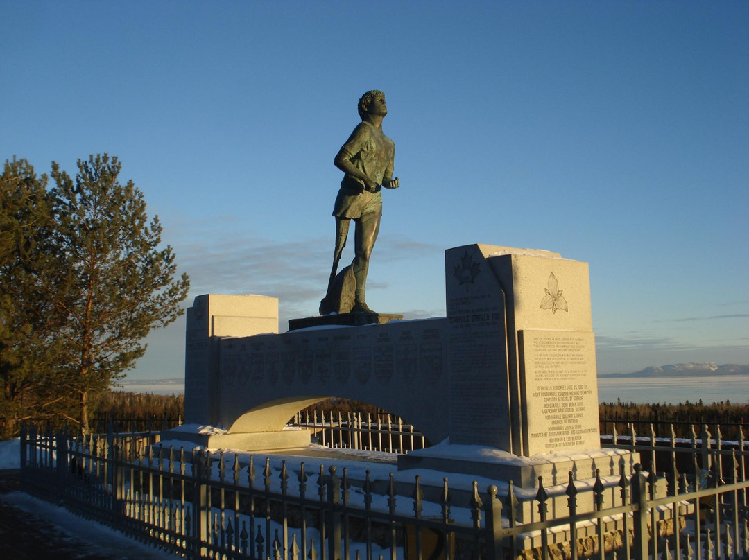Terry Fox Monument景点图片