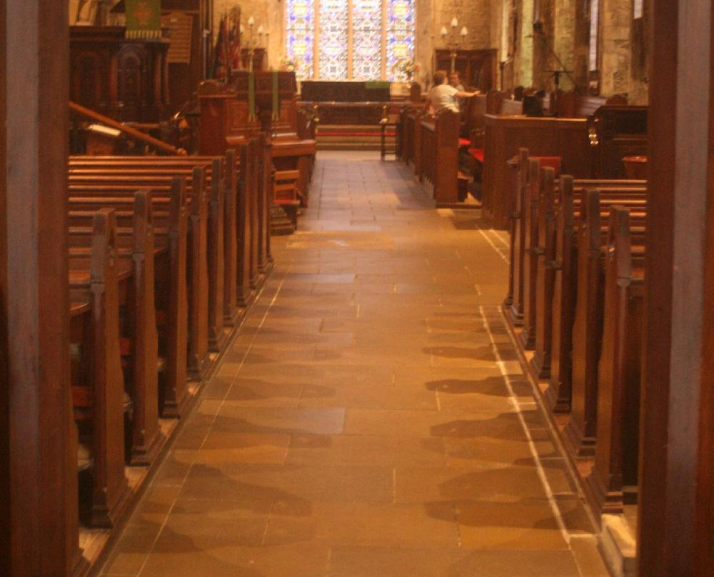 St. Nicholas' Parish Church-卡里克弗格斯必去景点
